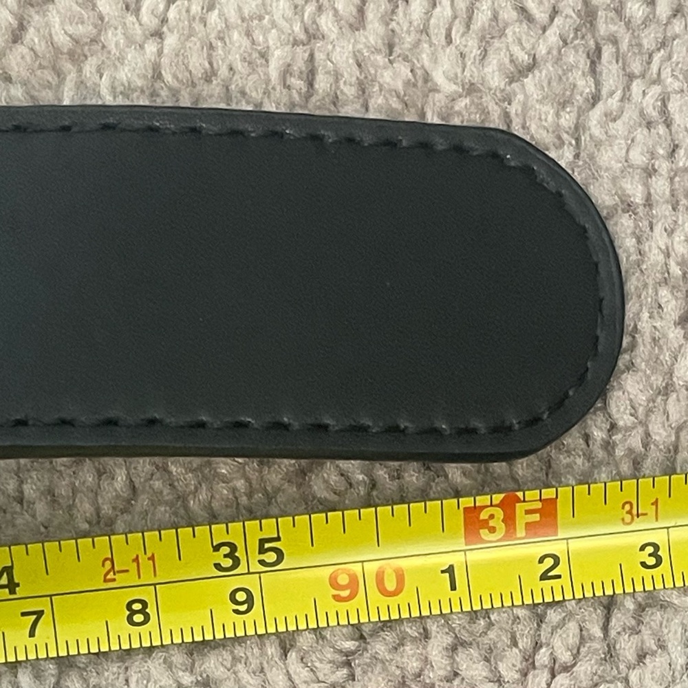 Black Leather Belt with Gold Double-G Buckle - Picture 5 of 5